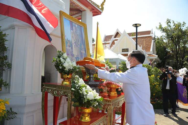 การยาสูบแห่งประเทศไทย ร่วมพิธีถวายผ้าพระกฐินพระราชทานของกระทรวงการคลัง ประจำปี พ.ศ. 2565